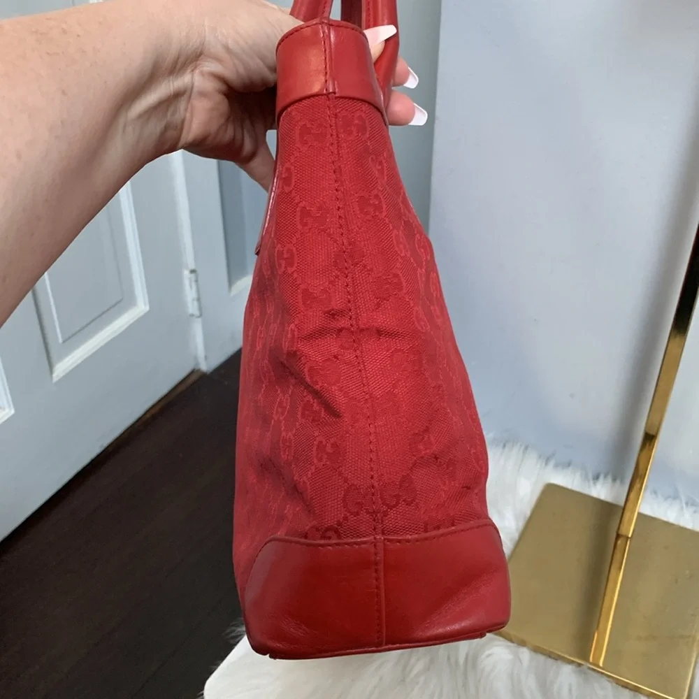 Authentic Gucci all red Guccisma medium size tote bag with zip closure - Image 11
