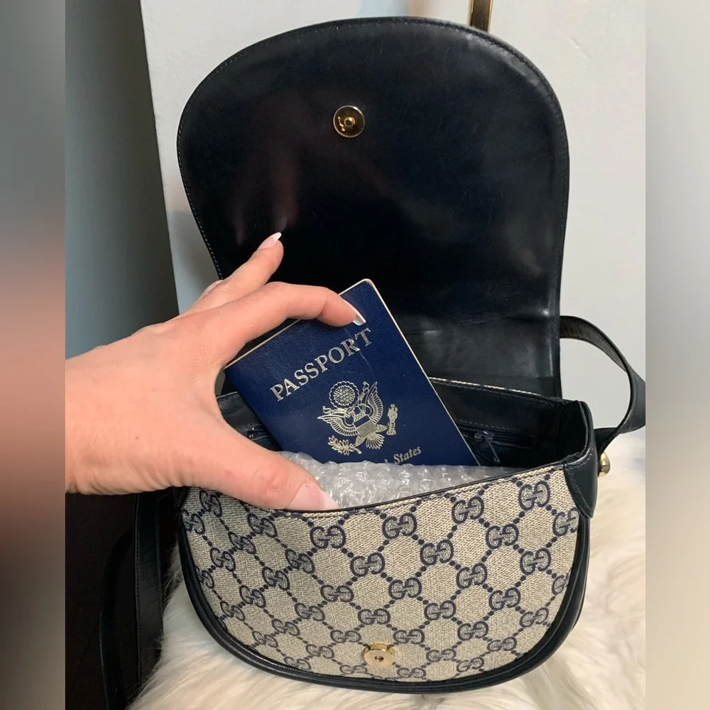 Authentic Gucci vintage navy blue saddle shape crossbody - Image 8