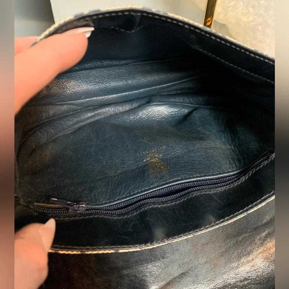 Authentic Gucci vintage navy blue saddle shape crossbody - Image 12