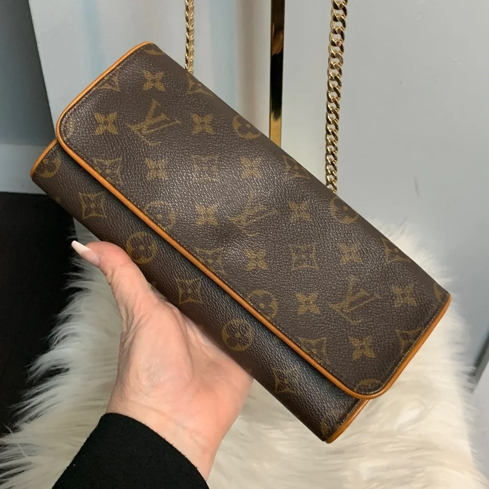 1999 authentic Louis Vuitton Twin Pochette GM crossbody w free chain - Image 2