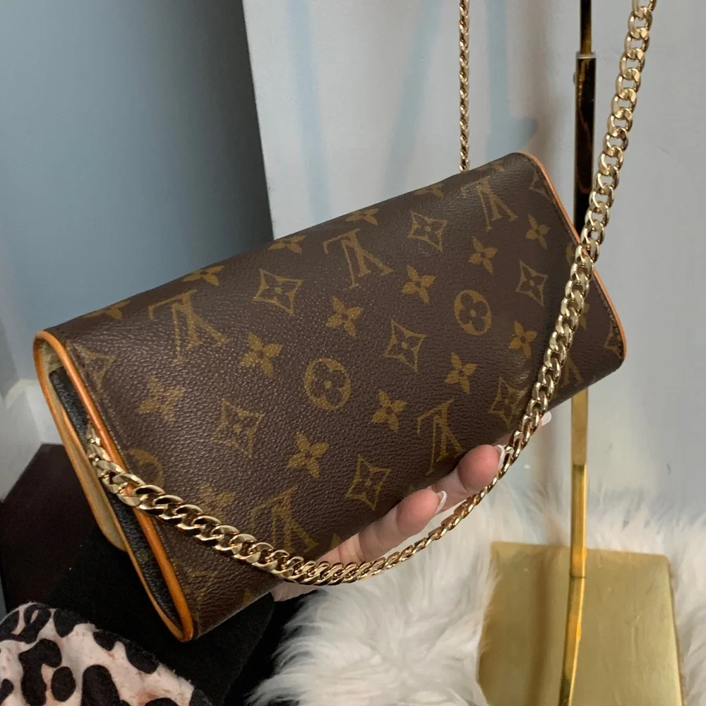 1999 authentic Louis Vuitton Twin Pochette GM crossbody w free chain - Image 5