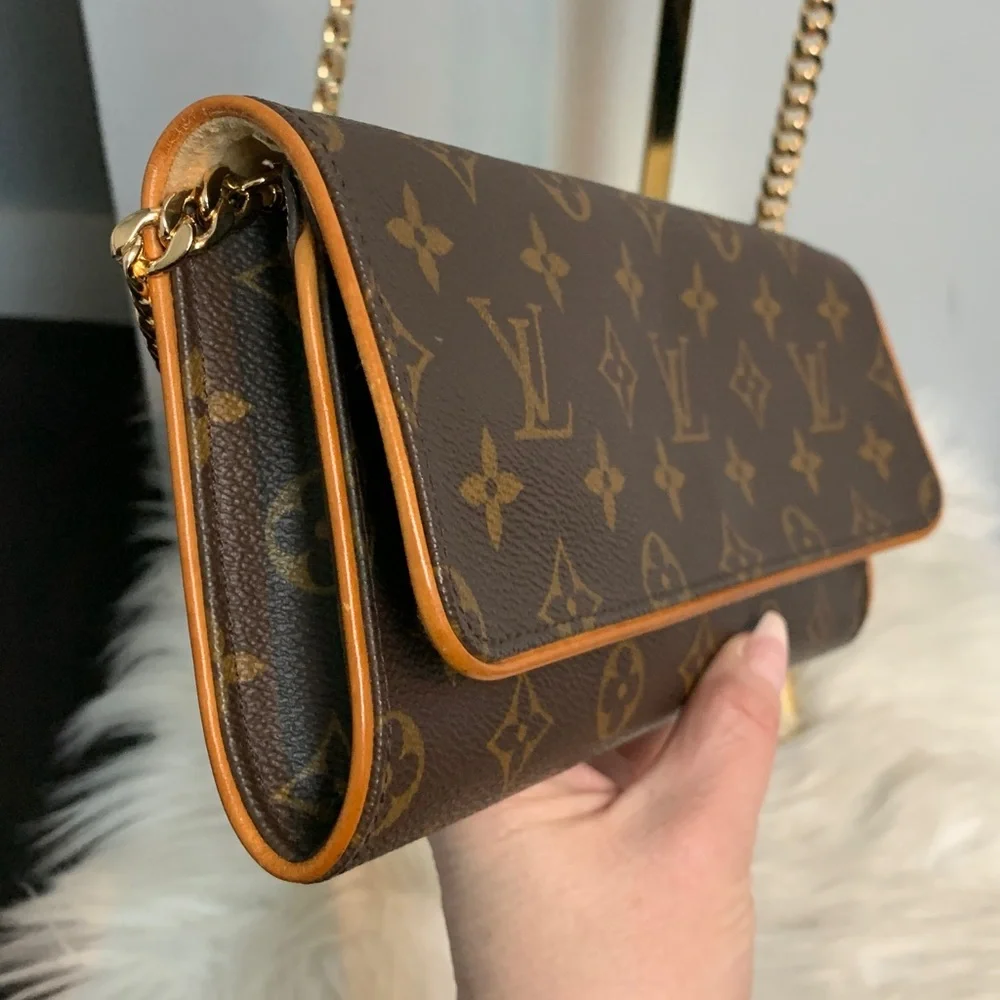 1999 authentic Louis Vuitton Twin Pochette GM crossbody w free chain - Image 8