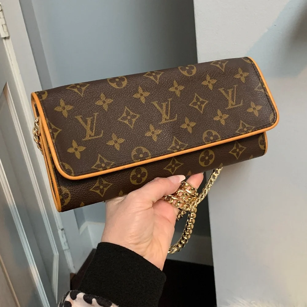 2000 authentic Louis Vuitton Twin Pochette GM crossbody, free replacement chain - Image 4