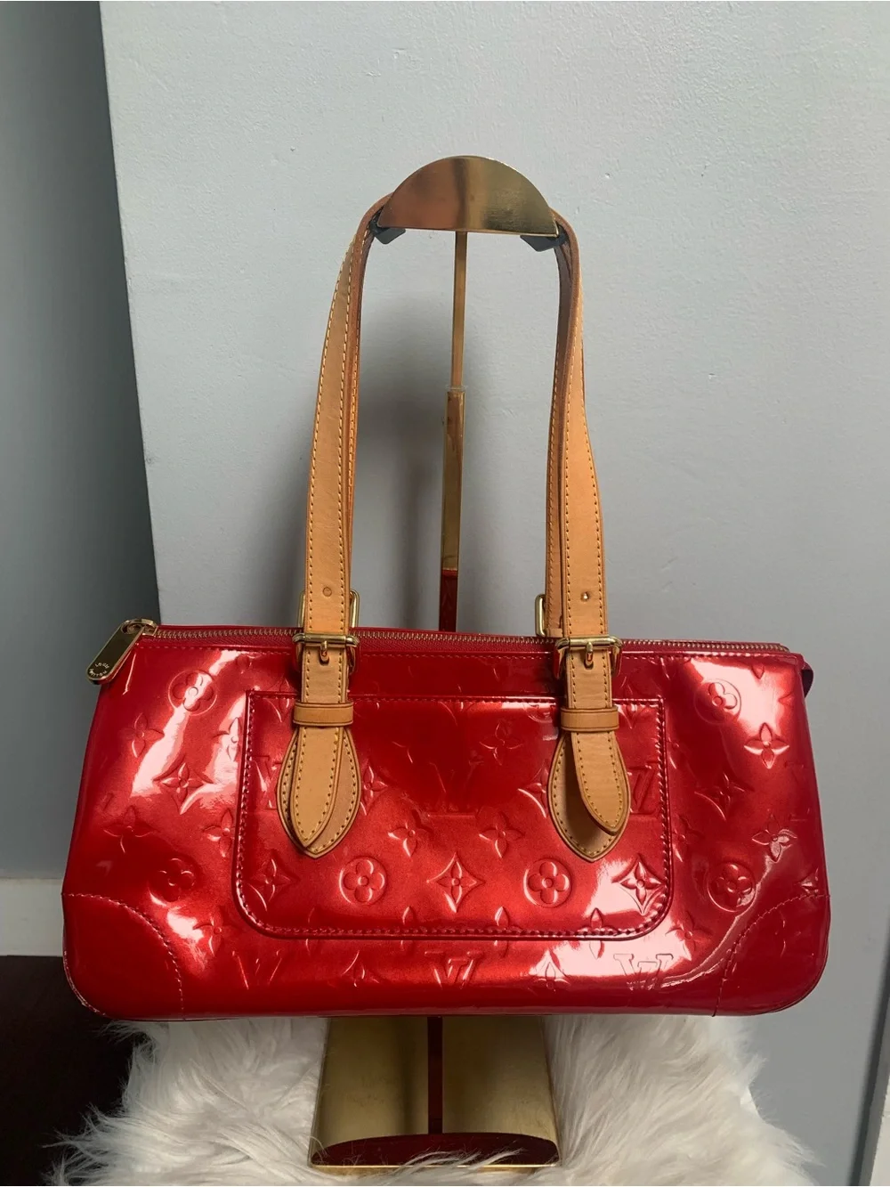 2007 authentic Louis Vuitton Rosewood Avenue red vernis leather bag - Image 2