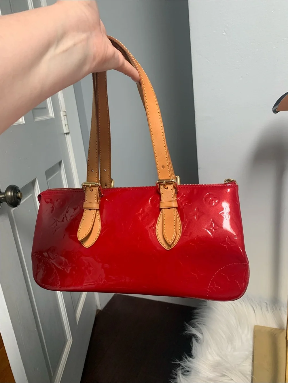 2007 authentic Louis Vuitton Rosewood Avenue red vernis leather bag - Image 3