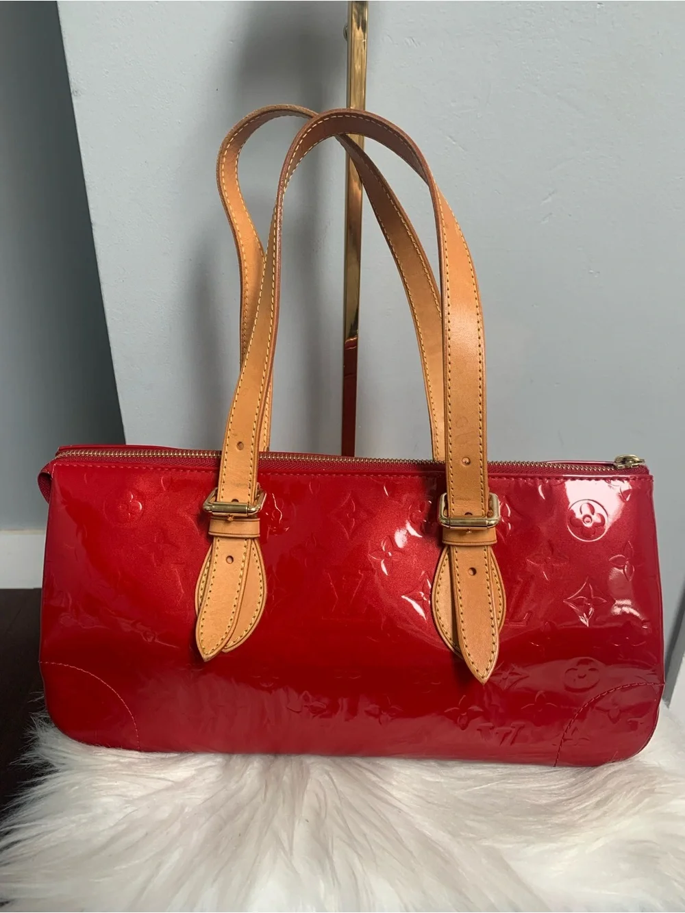 2007 authentic Louis Vuitton Rosewood Avenue red vernis leather bag - Image 4