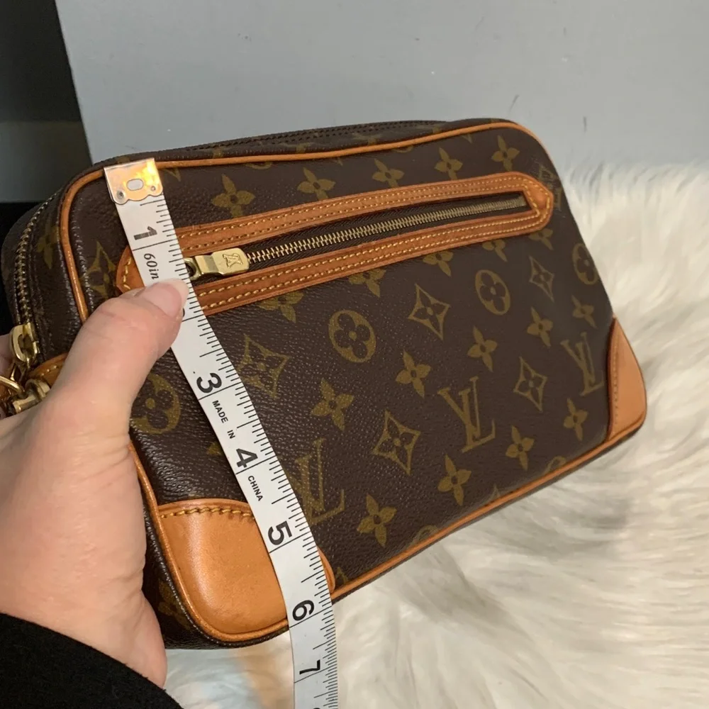 1991 authentic Louis Vuitton Dragonne GM wristlet - Image 4