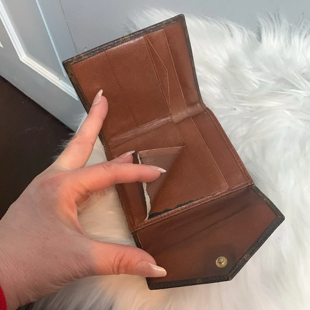 1988 authentic Louis Vuitton Elise wallet - rip inside - Image 12