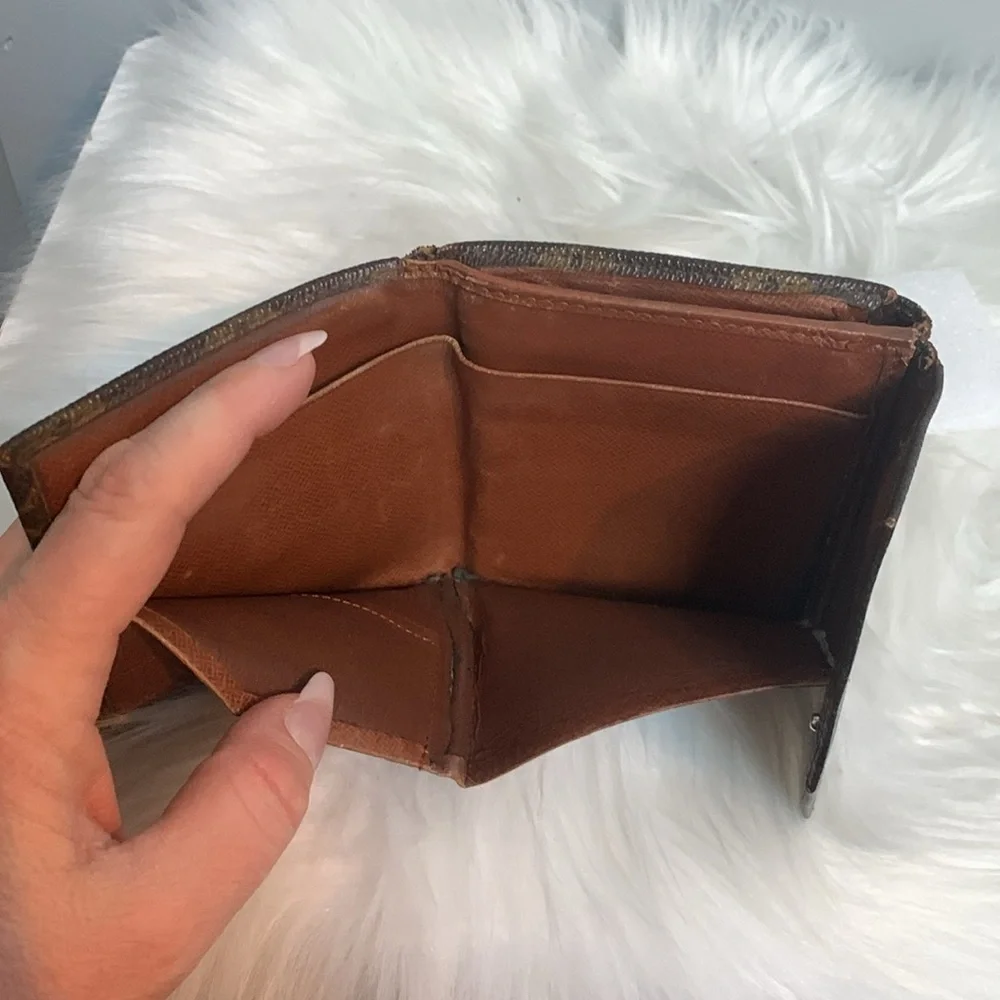 1988 authentic Louis Vuitton Elise wallet - rip inside - Image 13