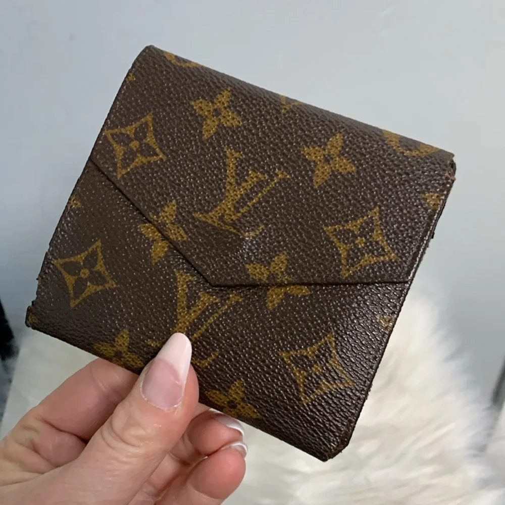 Pre date code authentic Louis Vuitton Elise wallet - extreme wear - Image 2