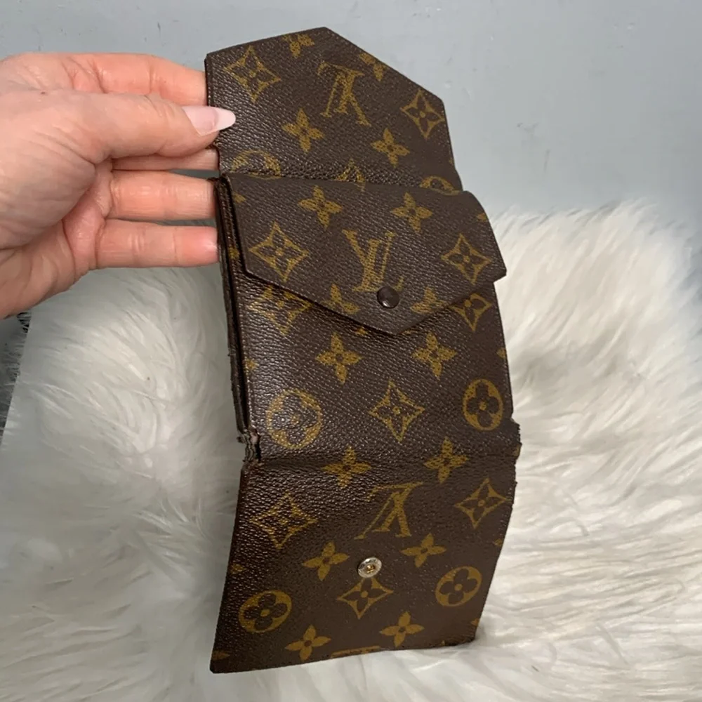 Pre date code authentic Louis Vuitton Elise wallet - extreme wear - Image 8