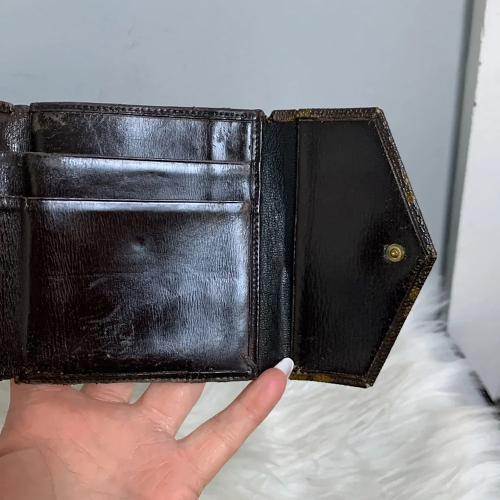 Pre date code authentic Louis Vuitton Elise wallet - extreme wear - Image 12