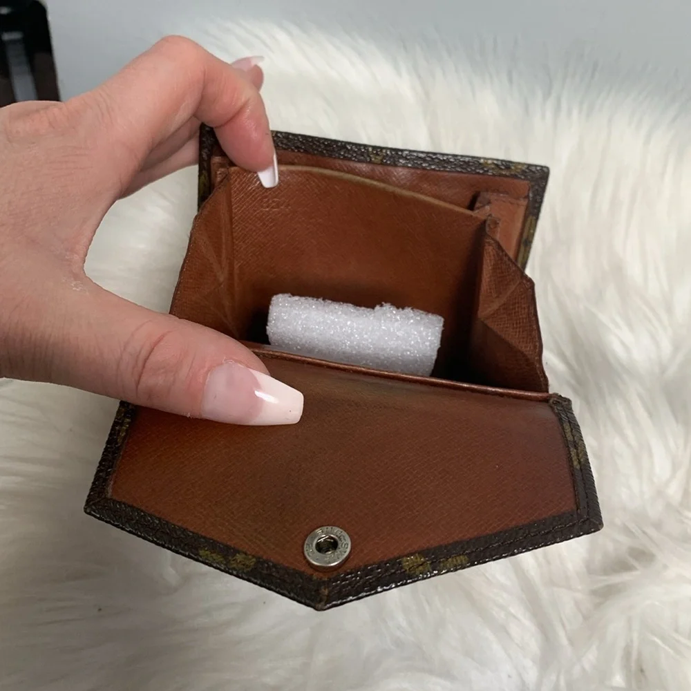 1985 authentic Louis Vuitton company Elise wallet - Image 11